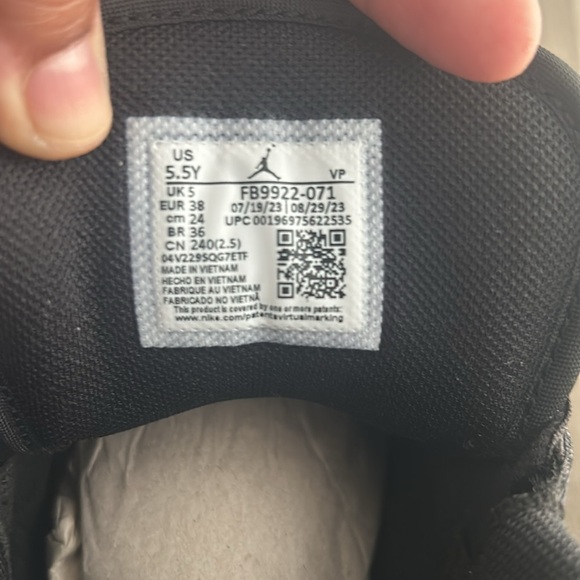 Jordan Stay Loyal 3 - Picture 13 of 13